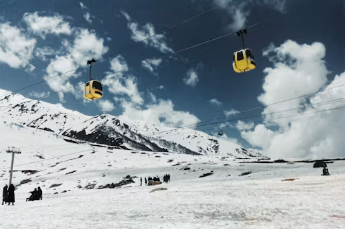 5 Nights / 6 Days Kashmir Honeymoon Package
